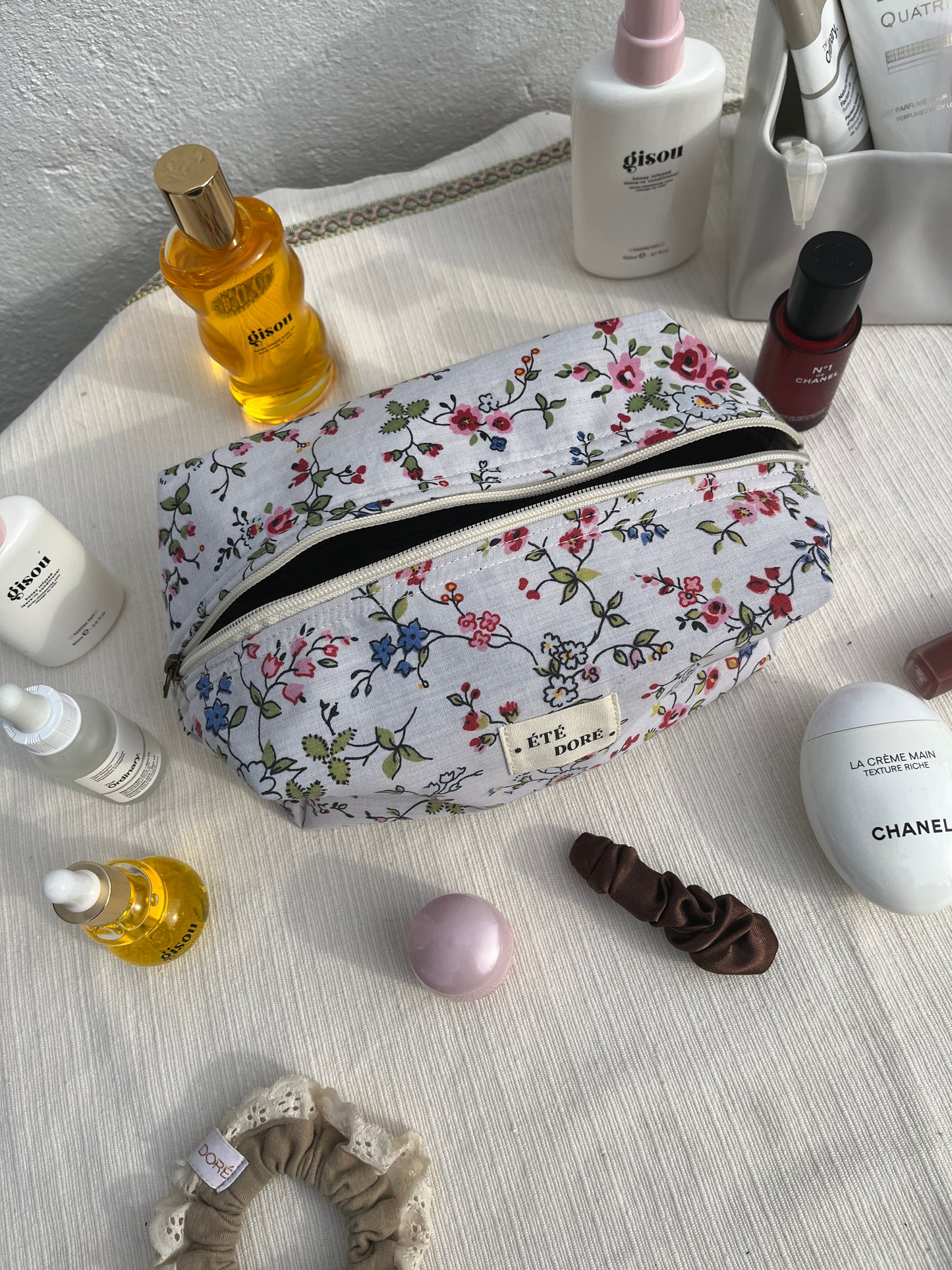 Trousse Carrée Grande - Fleurs Élégantes
