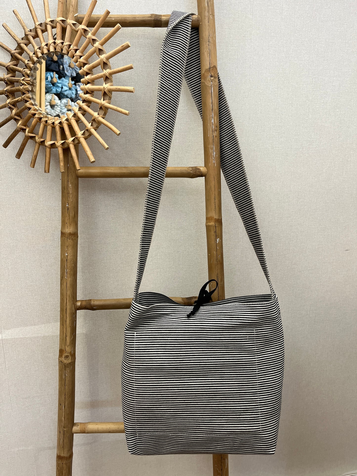 Sac à main poche Jean noir