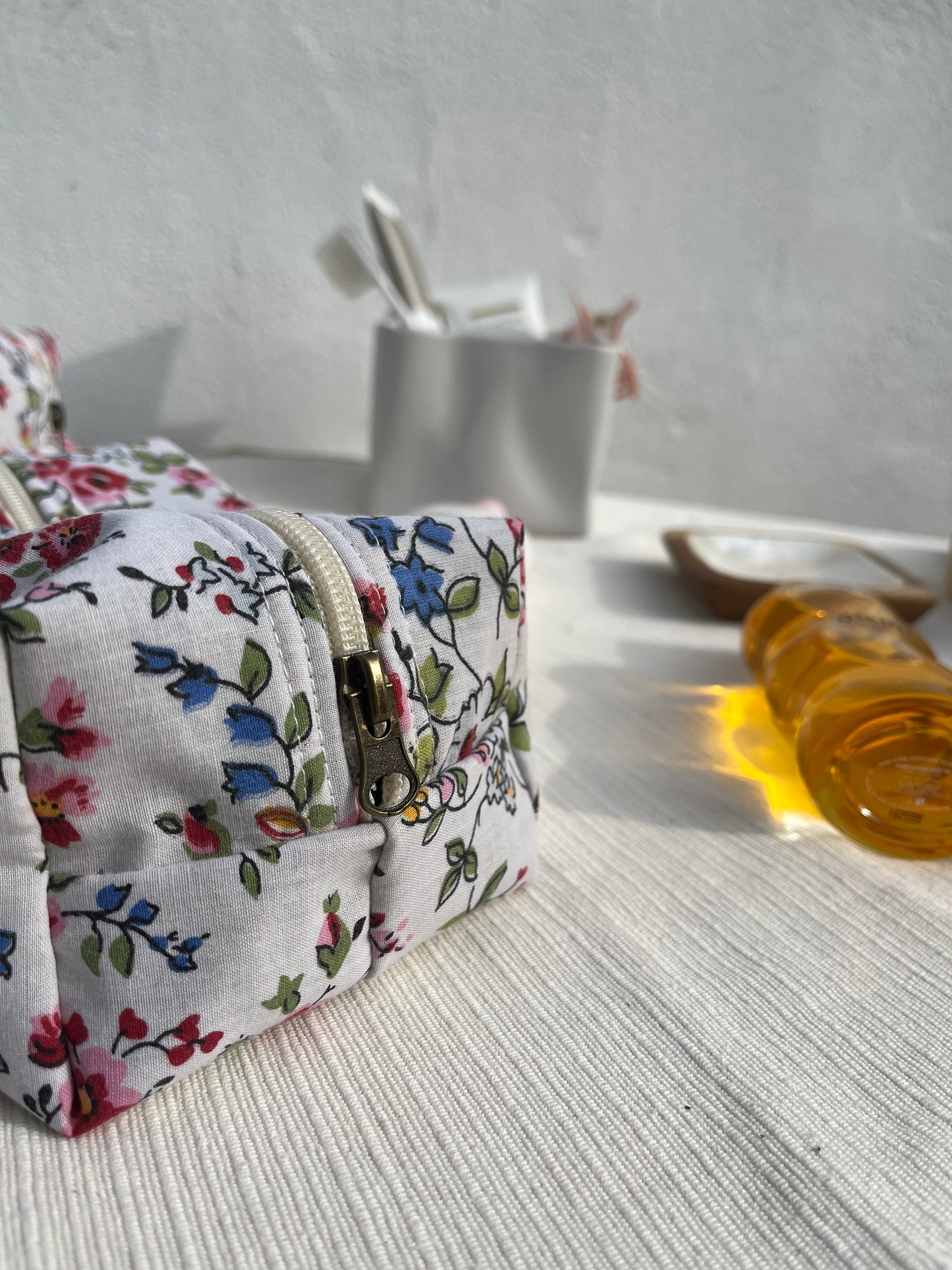 Trousse Carrée Grande - Fleurs Élégantes