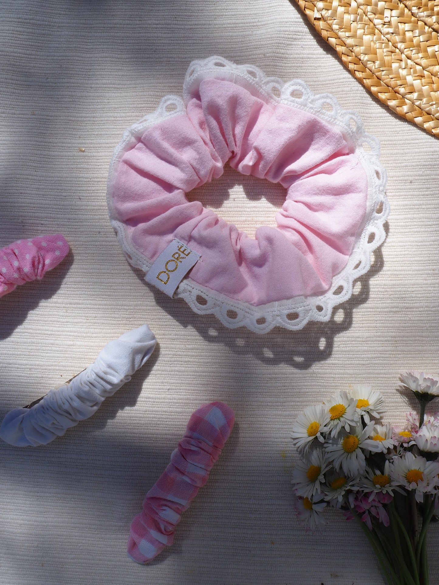 Chouchou liseret dentelle ovale - Rose Pâle