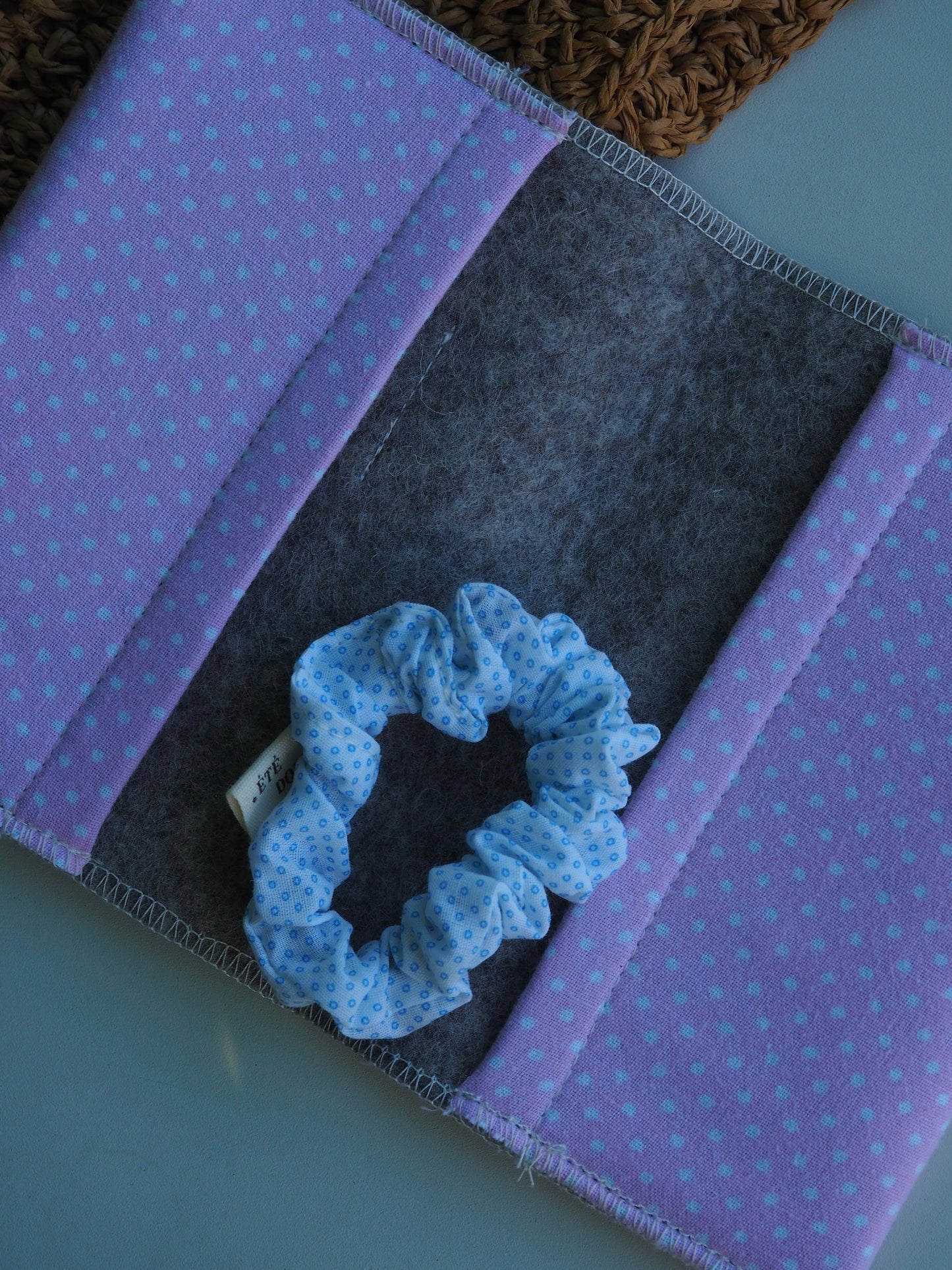 Chouchou petit - Blanc points bleus